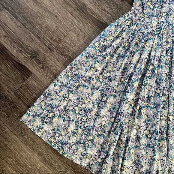 Laura Ashley Floral Vintage Dress - Picture 2 of 10